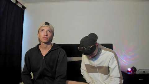 mhatias_ @ chaturbate on 20251116