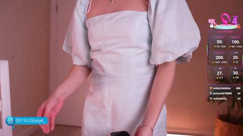 miablueye @ chaturbate on 20251116