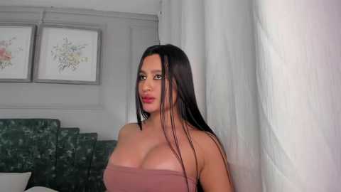 ana_beckett @ chaturbate on 20251118