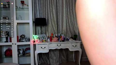 cute_fox_girl @ chaturbate on 20251118