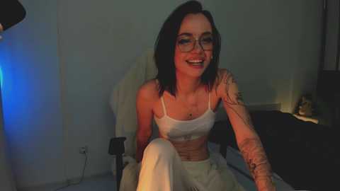 2b_ @ chaturbate on 20251119