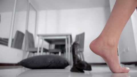 angelturned01 @ chaturbate on 20251119