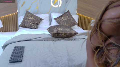 evelyn_jhonson3 @ chaturbate on 20251119