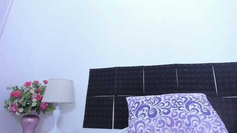 guadalupe21_ @ chaturbate on 20251119