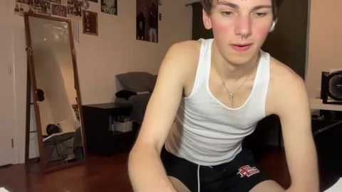 its_rowan @ chaturbate on 20251119