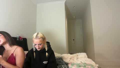 kateharperr @ chaturbate on 20251119