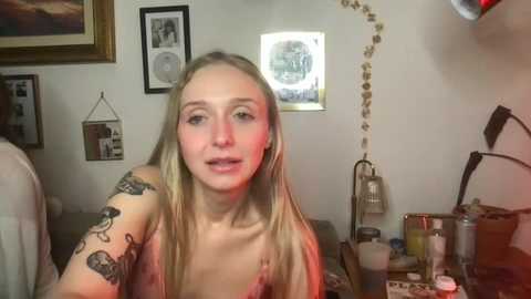 rosepuzzy69 @ chaturbate on 20251119