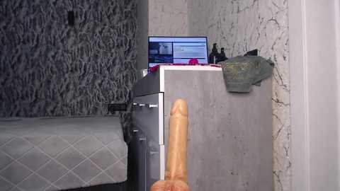 simplegirl1996 @ chaturbate on 20251119