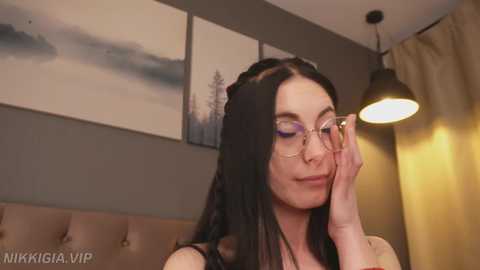 girl_i_am @ chaturbate on 20251120