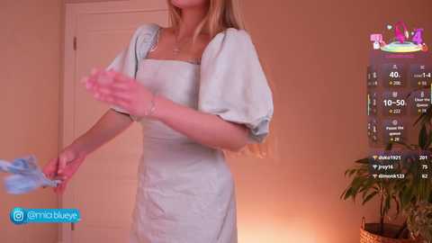 miablueye @ chaturbate on 20251120