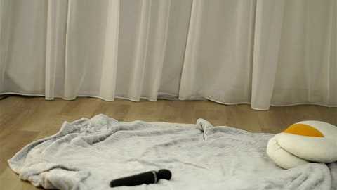 shanelfun @ chaturbate on 20251120