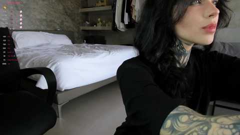 uwu_eva @ chaturbate on 20251120