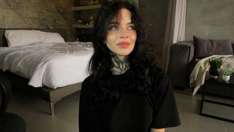 uwu_eva @ chaturbate on 20251120