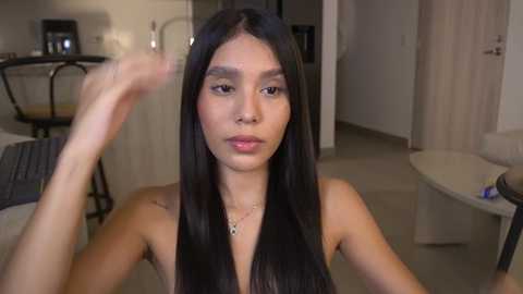 veroniqe_lounge @ chaturbate on 20251120