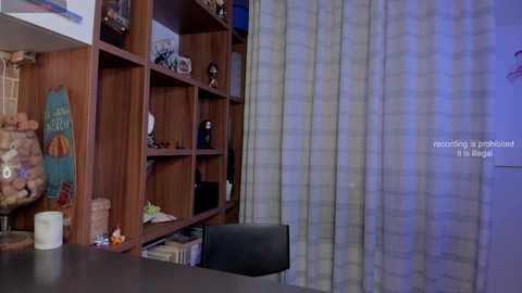 victorias_world @ chaturbate on 20251121