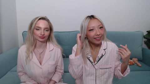 vivianwinters @ chaturbate on 20251121