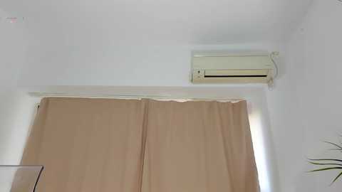 babyaylin @ chaturbate on 20251122