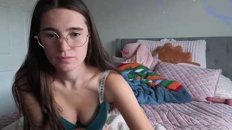 bambifarrina @ chaturbate on 20251122