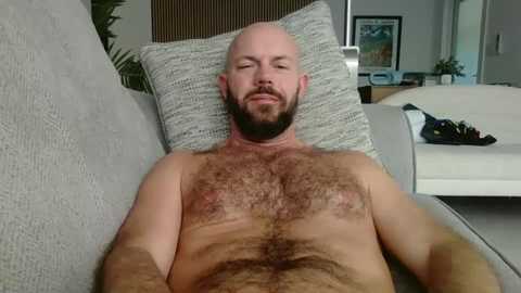 jakerhodesxxx @ chaturbate on 20251122