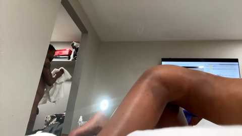 kibrombariu45 @ chaturbate on 20251122