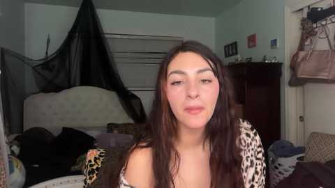 livhart @ chaturbate on 20251122