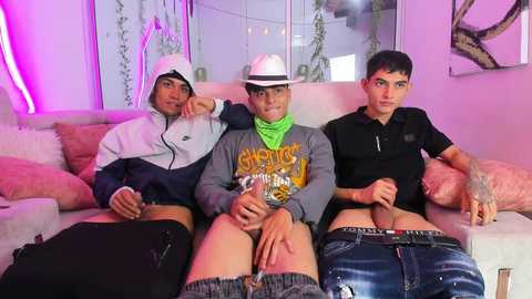 houseofwarrios @ chaturbate on 20251123