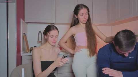 ihavepaws33 @ chaturbate on 20251123