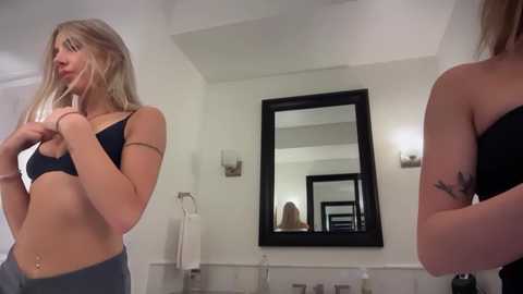 kenziesmithh @ chaturbate on 20251123