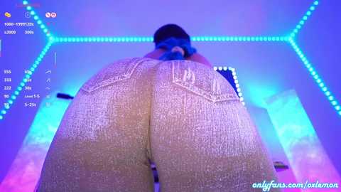 oxlemon @ chaturbate on 20251123