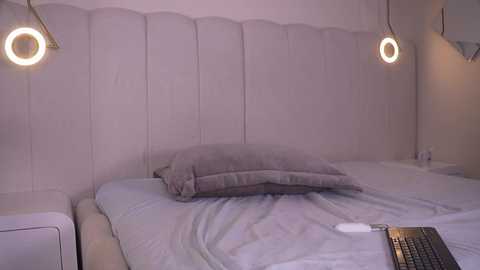 abby_me @ chaturbate on 20251124