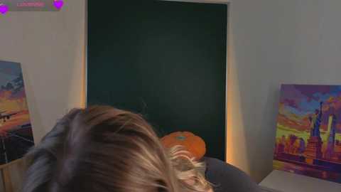 emilyhewell @ chaturbate on 20251124