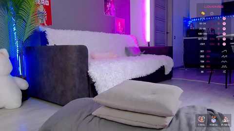 sayluna @ chaturbate on 20251124