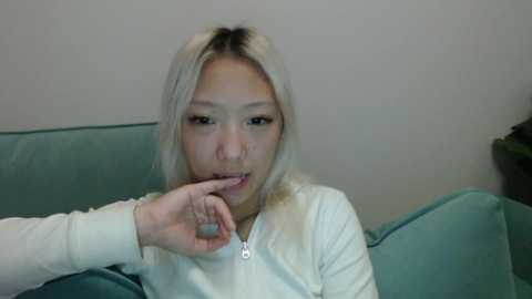 vivianwinters @ chaturbate on 20251124