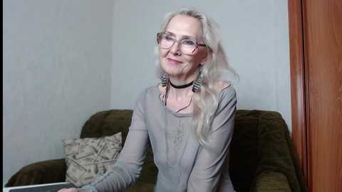agatha_moore_ @ chaturbate on 20251125