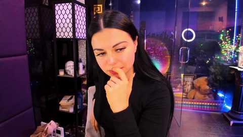 alma_pearl @ chaturbate on 20251125