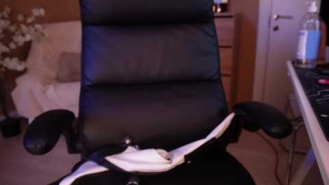 amateur_fitbabex @ chaturbate on 20251125