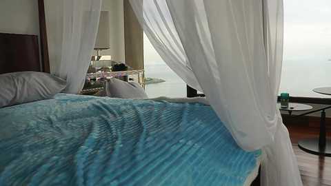 katyerave @ chaturbate on 20251125