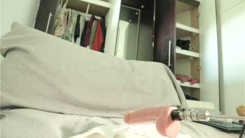 lusciouslipsxx @ chaturbate on 20251125