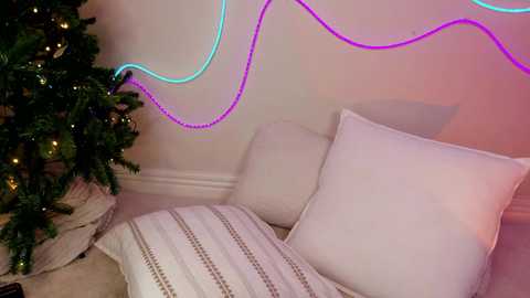 oliviaowens @ chaturbate on 20251125