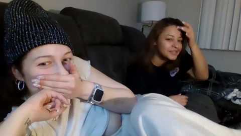 adriana318798 @ chaturbate on 20251126