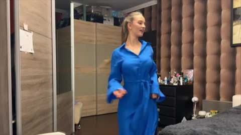 emi__ly @ chaturbate on 20251126