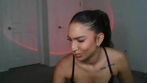 luvvvxliv @ chaturbate on 20251126