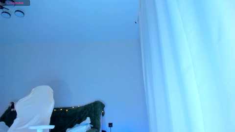 showmejenny @ chaturbate on 20251126