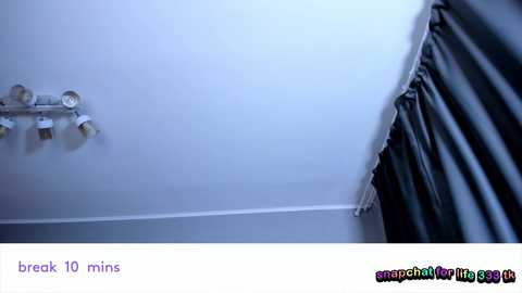 vivian_qwerty @ chaturbate on 20251126