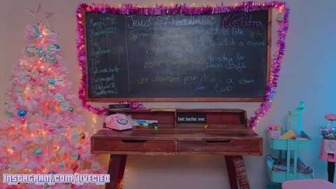 livecleo @ chaturbate on 20251127