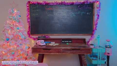 livecleo @ chaturbate on 20251128