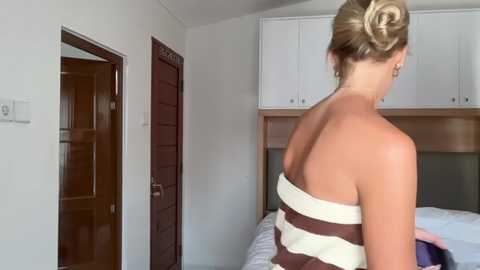 livslifee @ chaturbate on 20251128