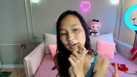 lihnpham @ chaturbate on 20251129