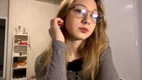 tainastoa @ chaturbate on 20251129