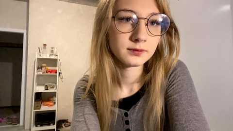 tainastoa @ chaturbate on 20251129